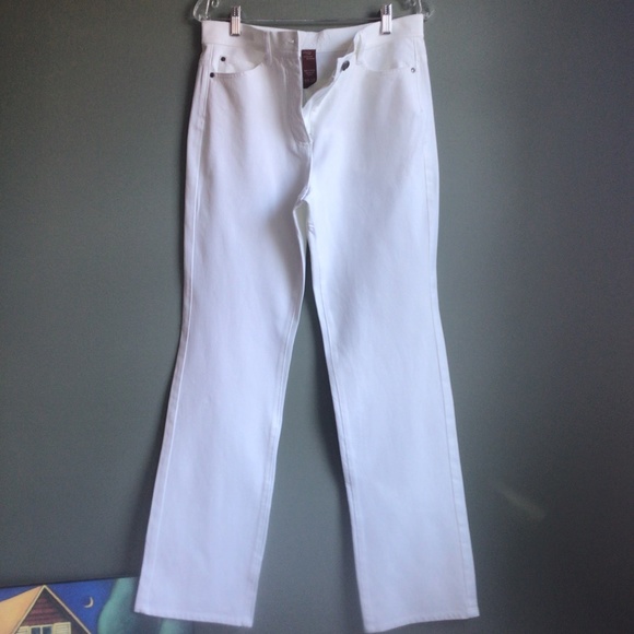 NWOT Olsen Ladies white straight leg jeans sz 6/S, 32” inseam perfect condition - Picture 2 of 13